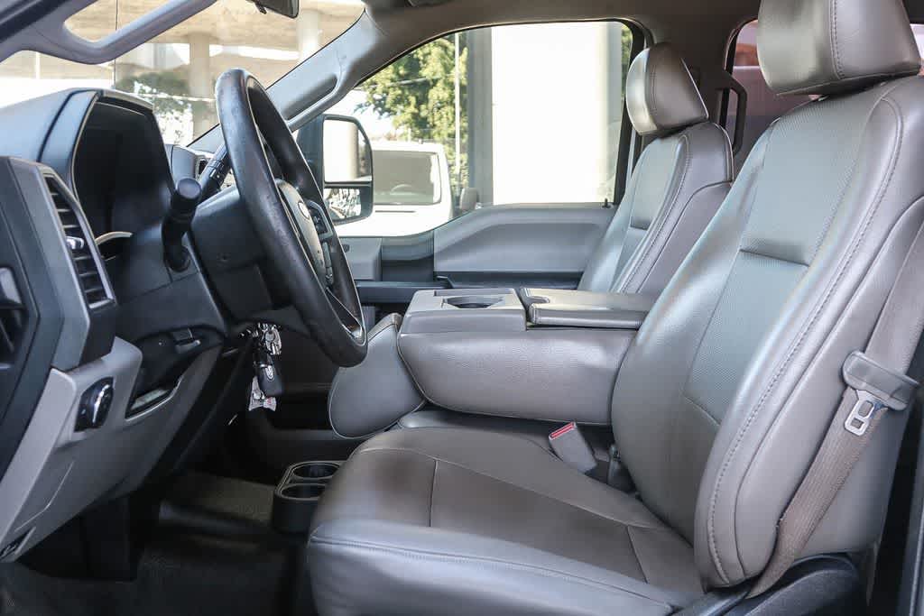 Thumbnail: 2017 Ford F-550 - 18