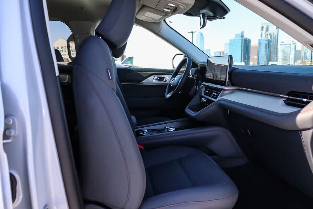 Thumbnail: 2026 Ford Explorer - 16