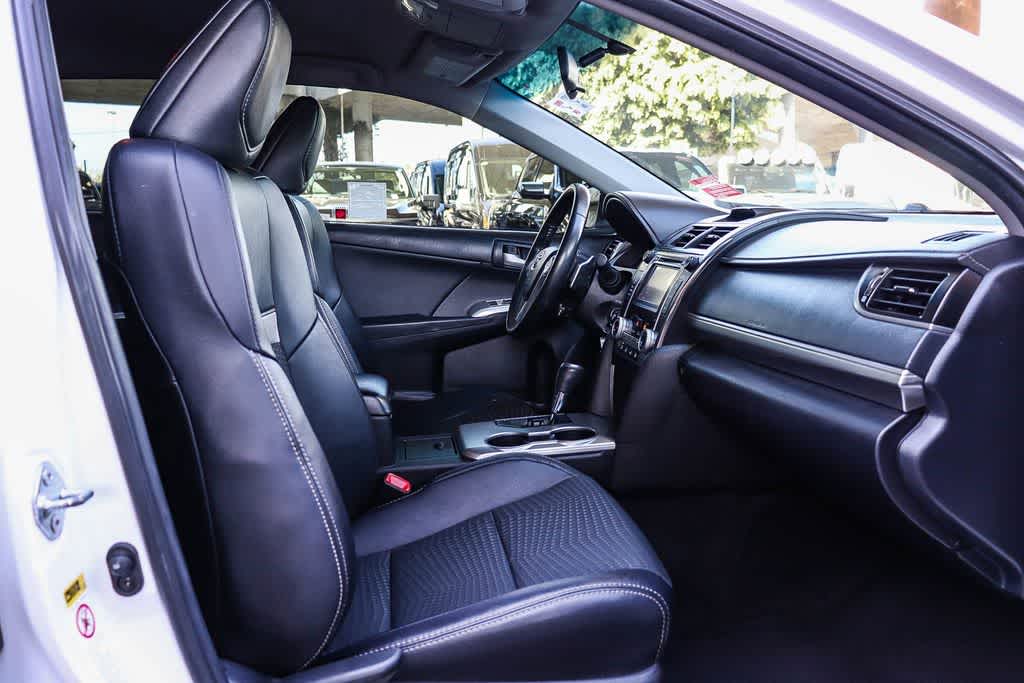 Thumbnail: 2013 Toyota Camry - 15