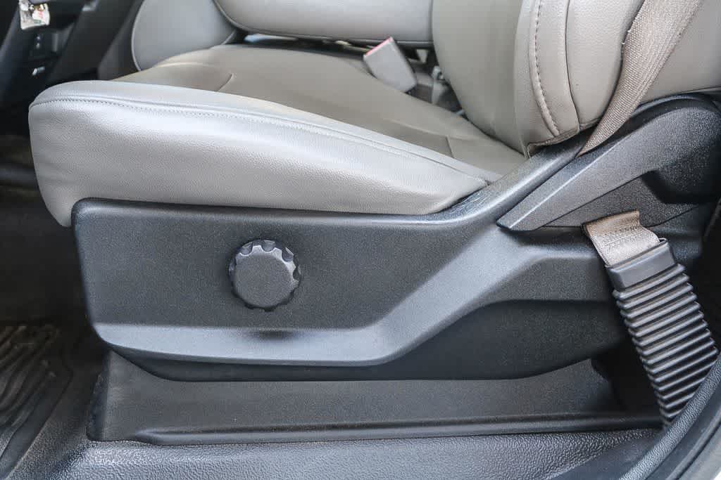 Thumbnail: 2017 Ford F-550 - 21