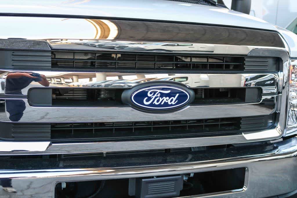 Thumbnail: 2026 Ford Econoline - 5