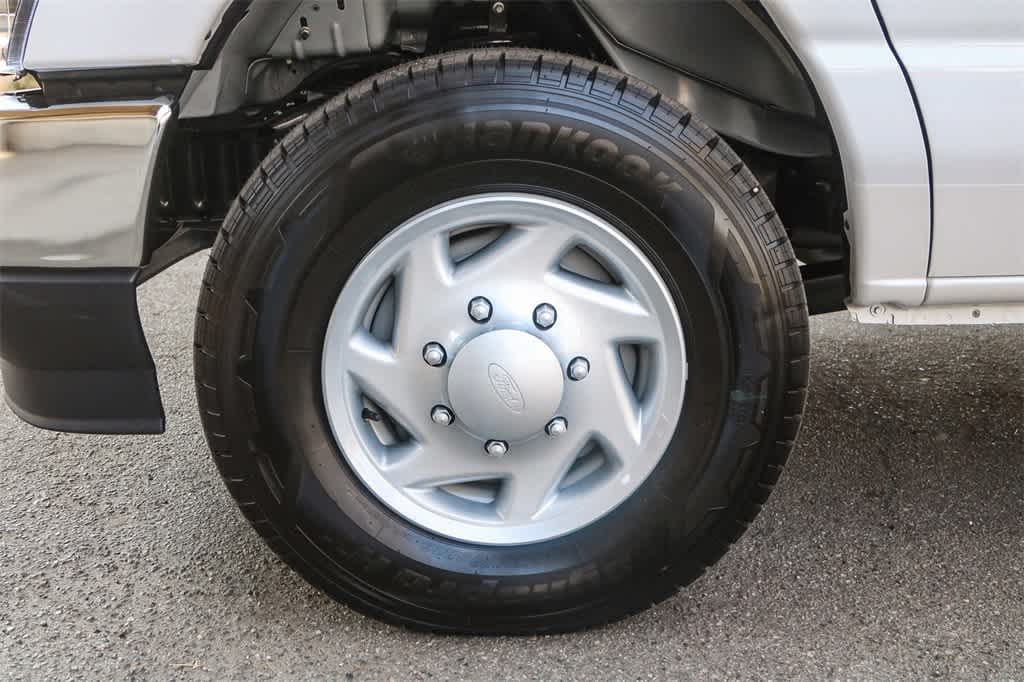 Thumbnail: 2026 Ford Econoline - 17