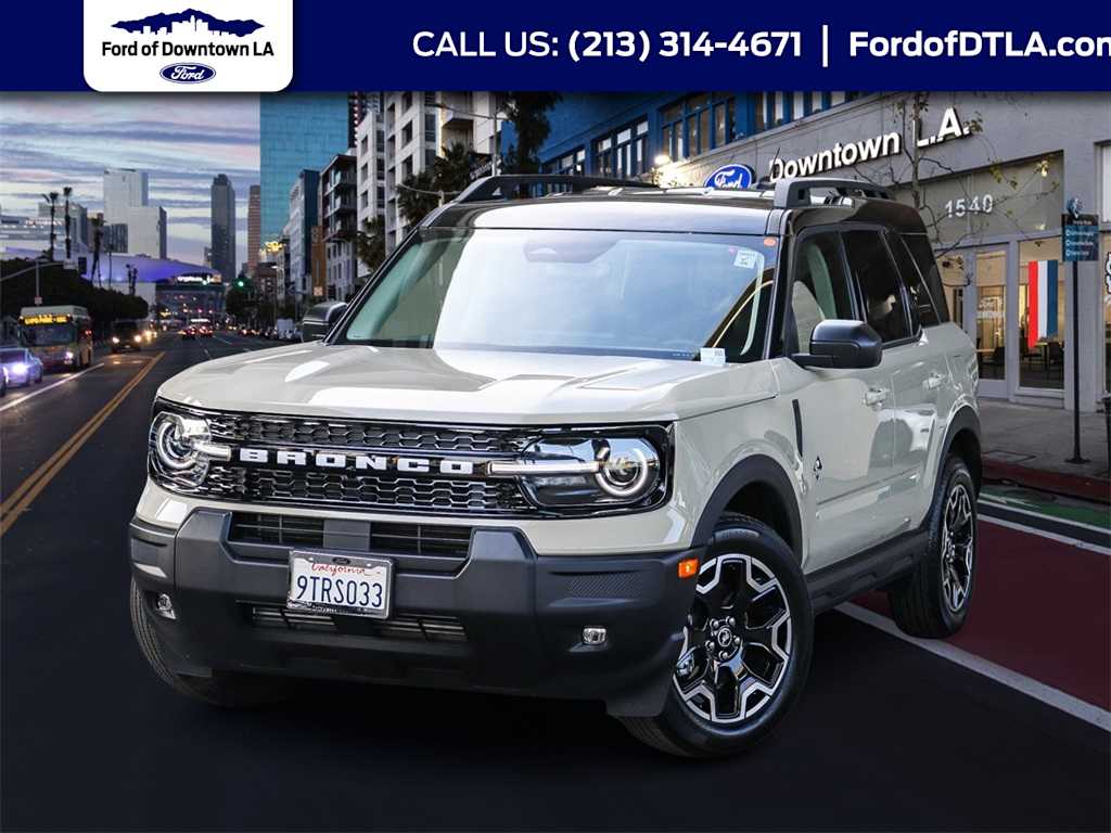 2025 Ford Bronco Sport Outer Banks's photo