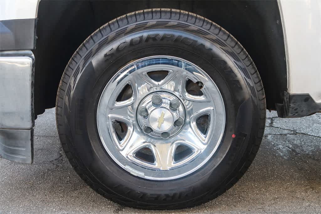 Thumbnail: 2015 Chevrolet Silverado 1500 - 11