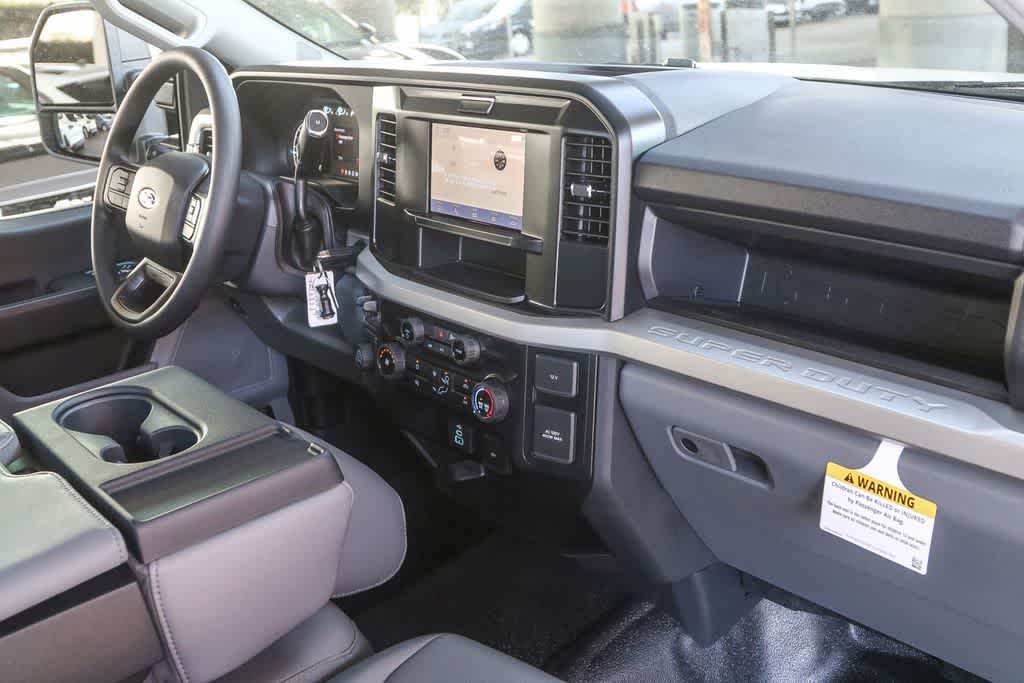 Thumbnail: 2026 Ford F-350 - 19