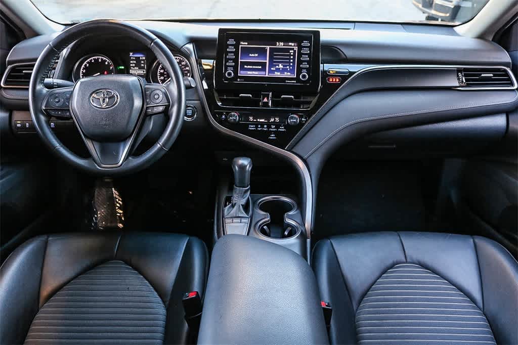 Thumbnail: 2022 Toyota Camry - 12