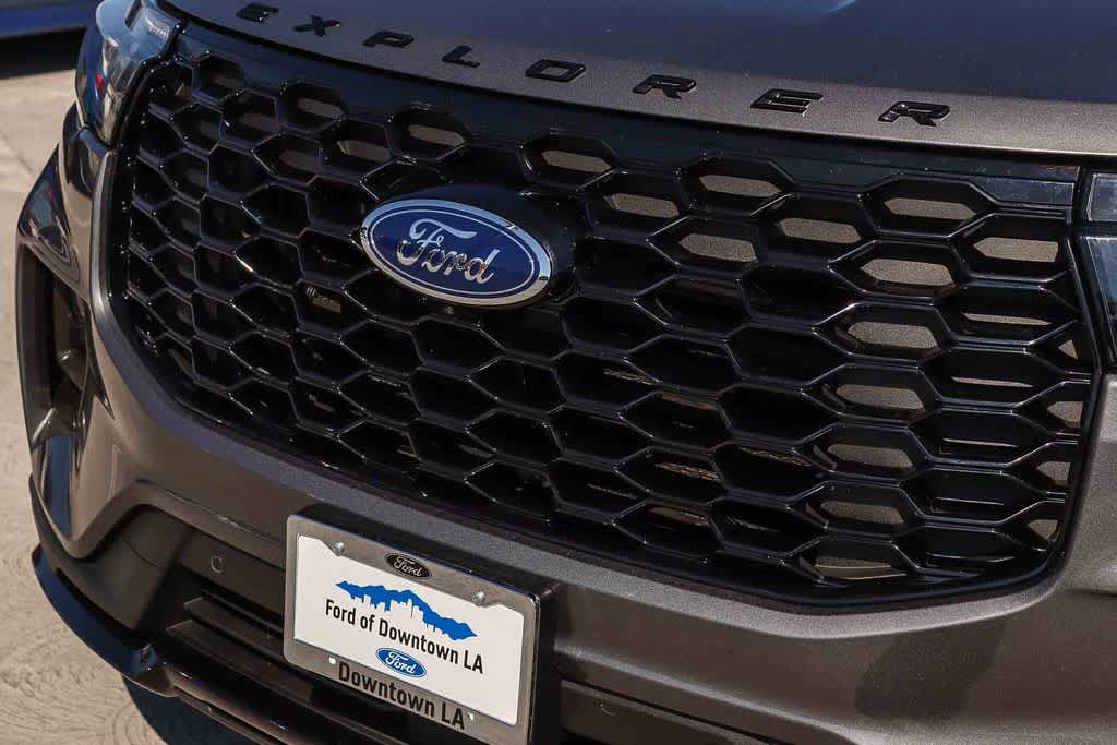 Thumbnail: 2025 Ford Explorer - 7