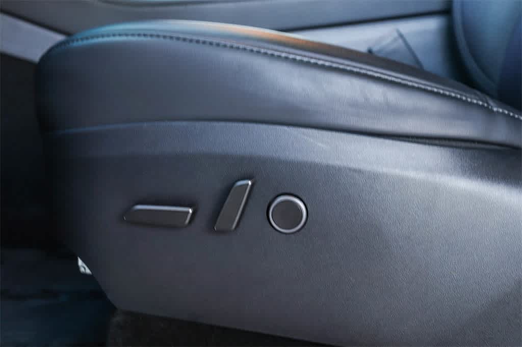 Thumbnail: 2025 Tesla Model Y - 20