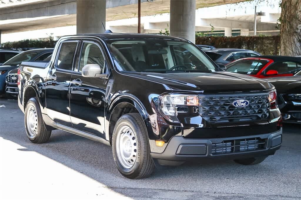 New 2025 Ford Maverick XL Truck SuperCrew