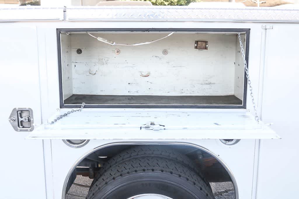 Thumbnail: 2017 Ford F-550 - 28