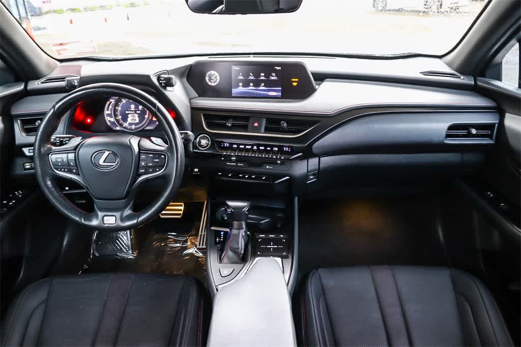 Thumbnail: 2019 Lexus UX - 12