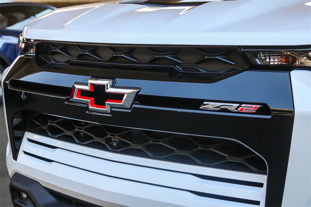 Thumbnail: 2024 Chevrolet Colorado - 5