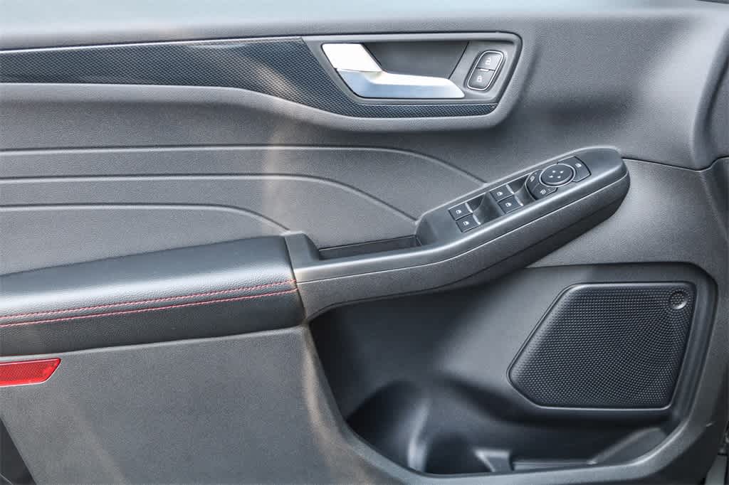 Thumbnail: 2024 Ford Escape - 21