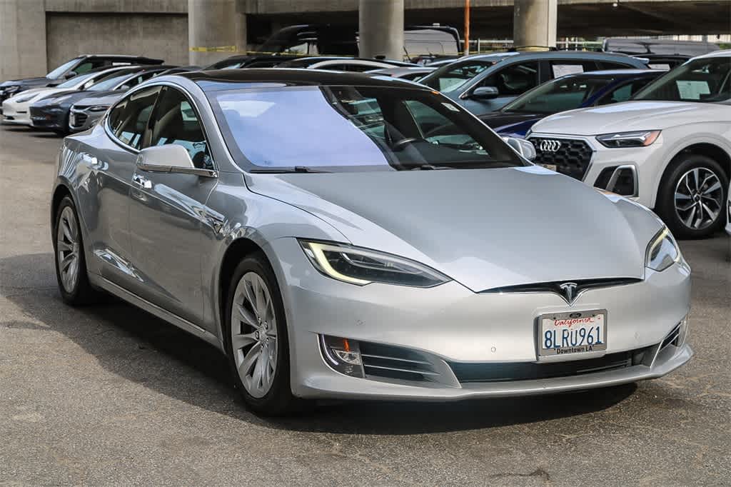 Thumbnail: 2018 Tesla Model S - 3