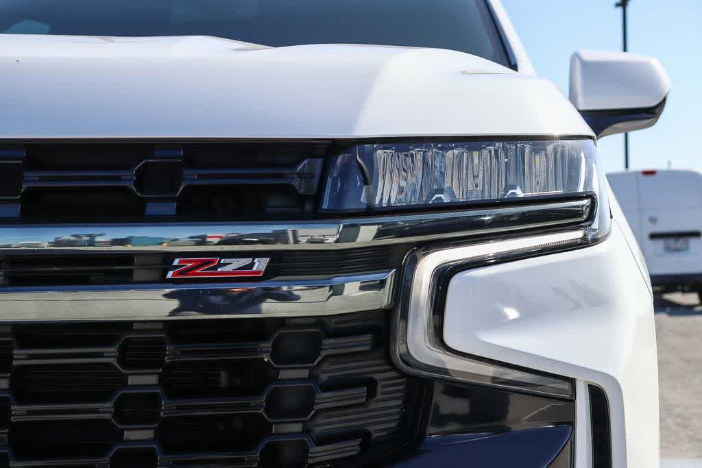 Thumbnail: 2022 Chevrolet Tahoe - 3