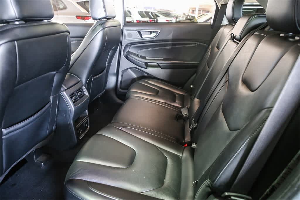 Thumbnail: 2021 Ford Edge - 18