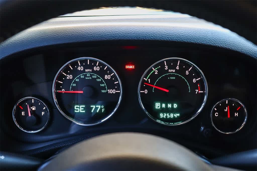 Thumbnail: 2016 Jeep Wrangler - 24