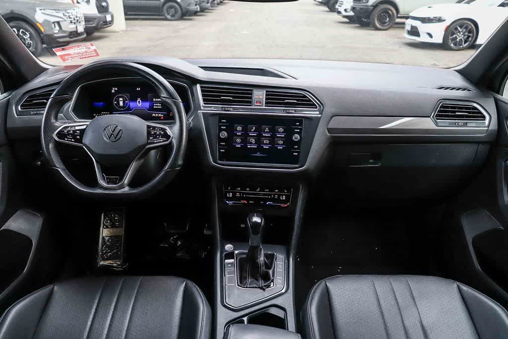 Thumbnail: 2023 Volkswagen Tiguan - 12