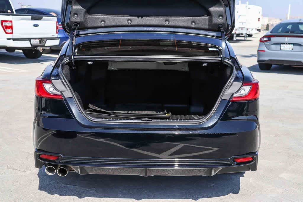 Thumbnail: 2026 Toyota Camry - 31