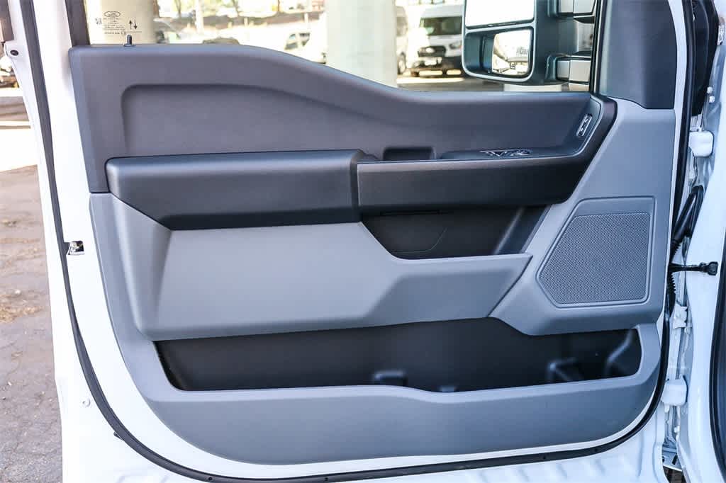 Thumbnail: 2026 Ford F-250 - 28