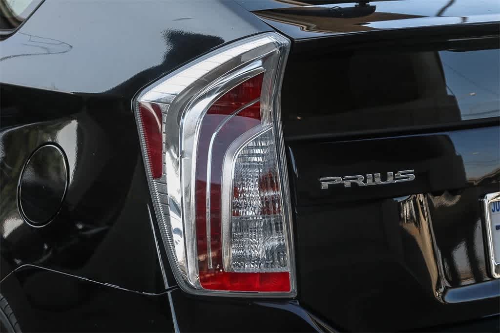 Thumbnail: 2015 Toyota Prius - 9