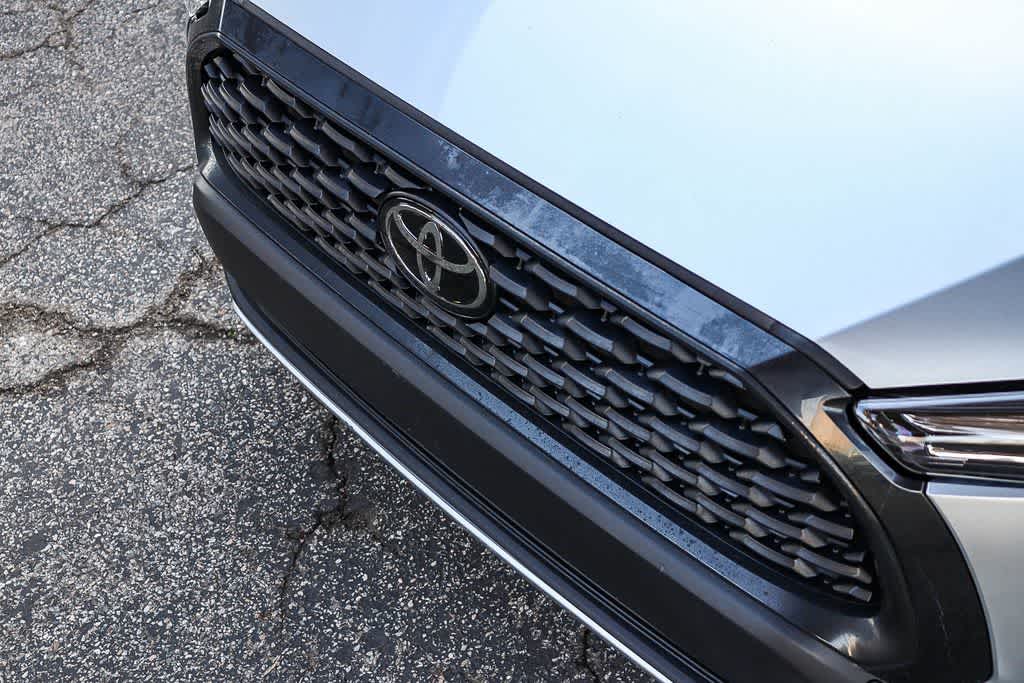 Thumbnail: 2023 Toyota Corolla Cross - 8