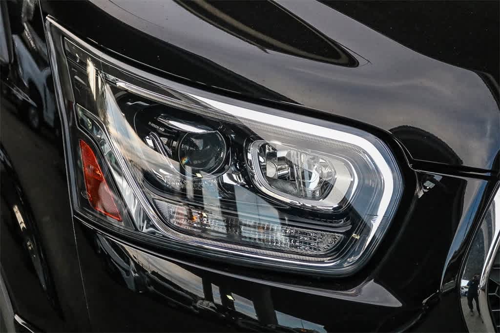 Thumbnail: 2023 Ford Econoline - 4