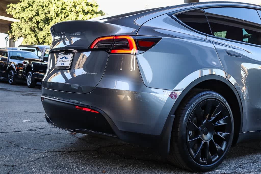 Thumbnail: 2025 Tesla Model Y - 9