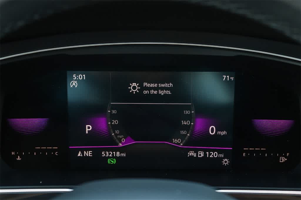 Thumbnail: 2022 Volkswagen Tiguan - 25