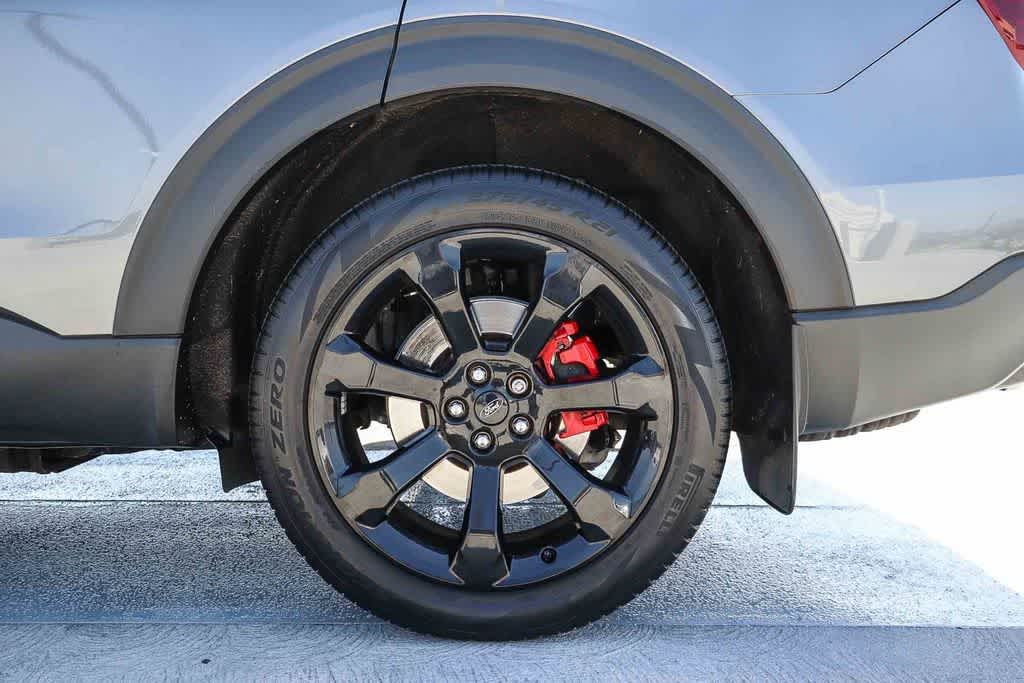 Thumbnail: 2023 Ford Explorer - 10
