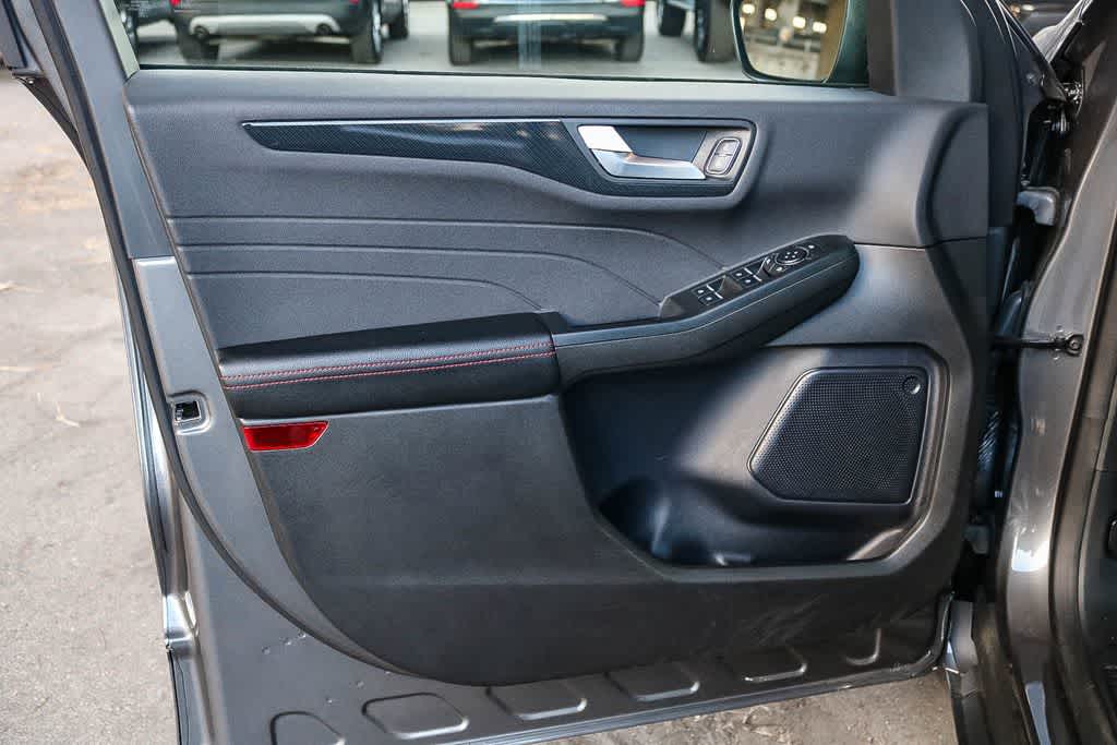 Thumbnail: 2024 Ford Escape - 23