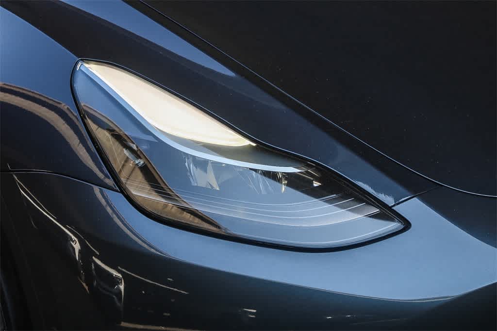 Thumbnail: 2022 Tesla Model Y - 4