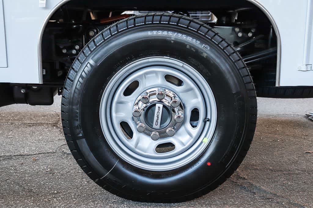 Thumbnail: 2026 Ford F-250 - 10
