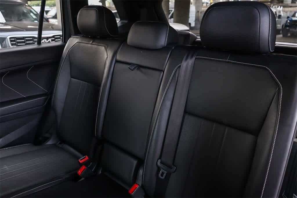 Thumbnail: 2023 Volkswagen Tiguan - 19