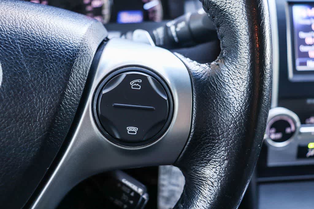 Thumbnail: 2013 Toyota Camry - 25