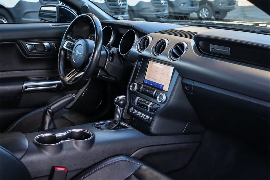 Thumbnail: 2022 Ford Mustang - 18