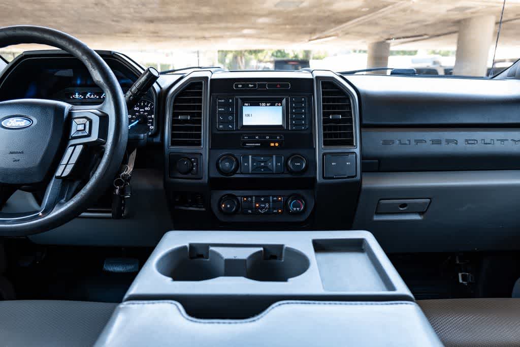 Thumbnail: 2020 Ford F-350 - 14