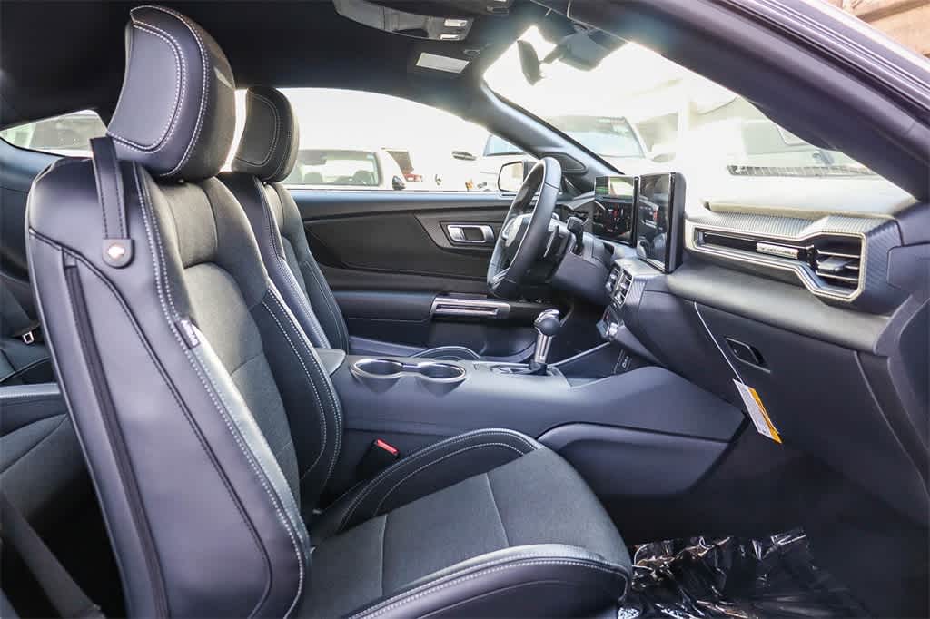 Thumbnail: 2026 Ford Mustang - 18