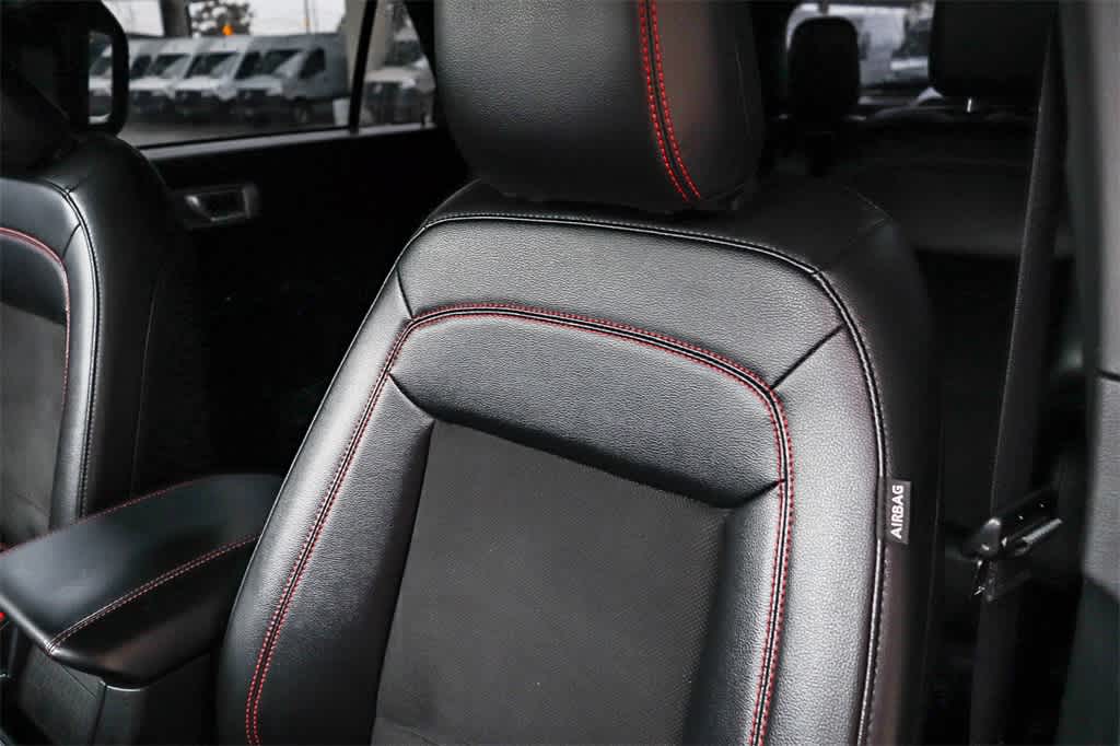 Thumbnail: 2022 Ford Explorer - 27