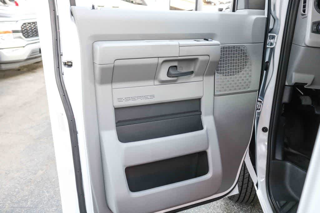 Thumbnail: 2026 Ford Econoline - 25