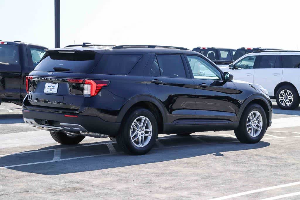 Thumbnail: 2026 Ford Explorer - 4