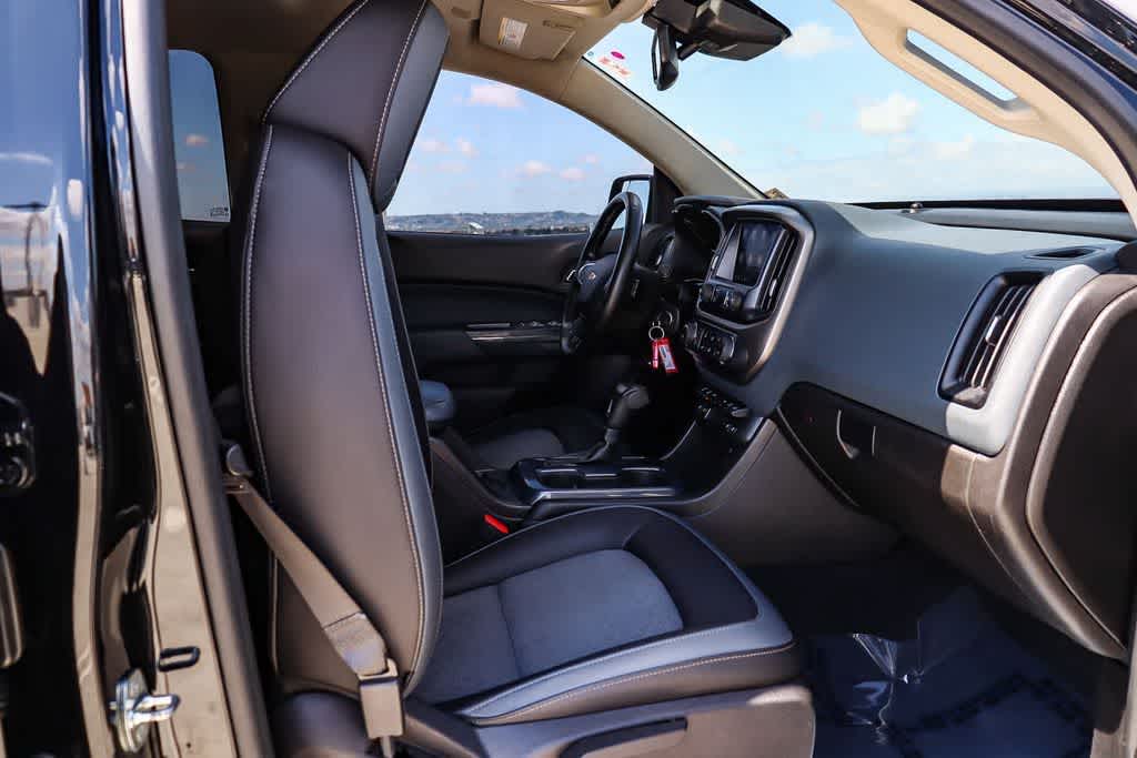 Thumbnail: 2021 Chevrolet Colorado - 16