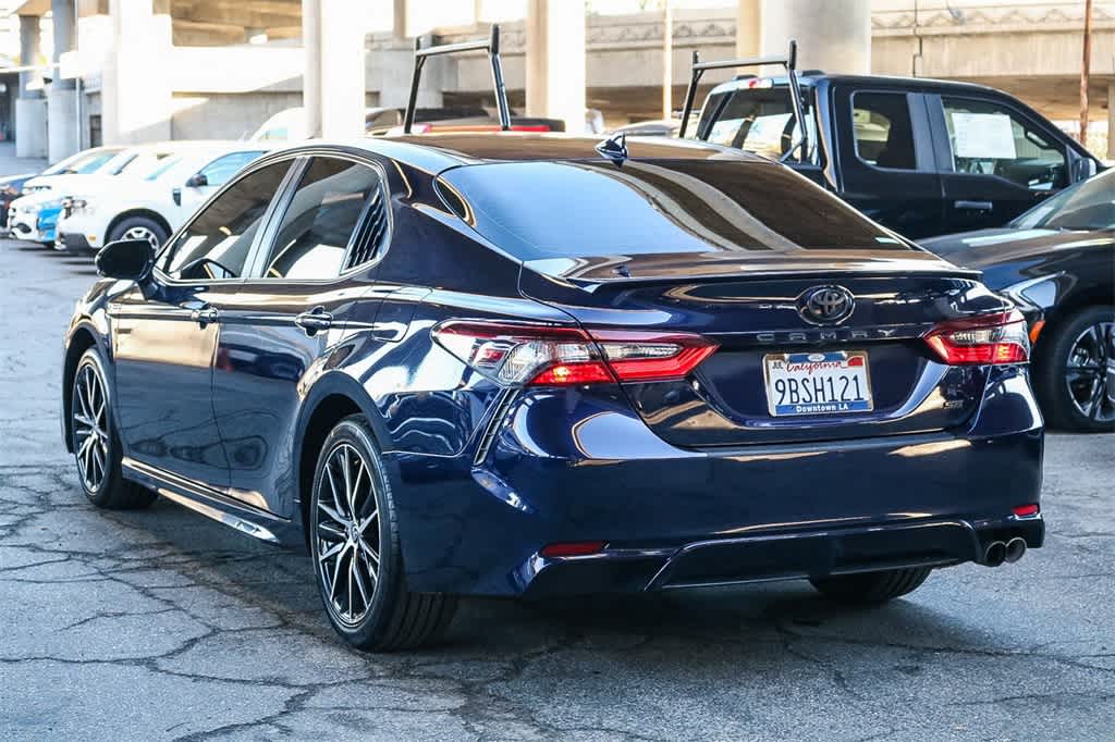 Thumbnail: 2022 Toyota Camry - 8