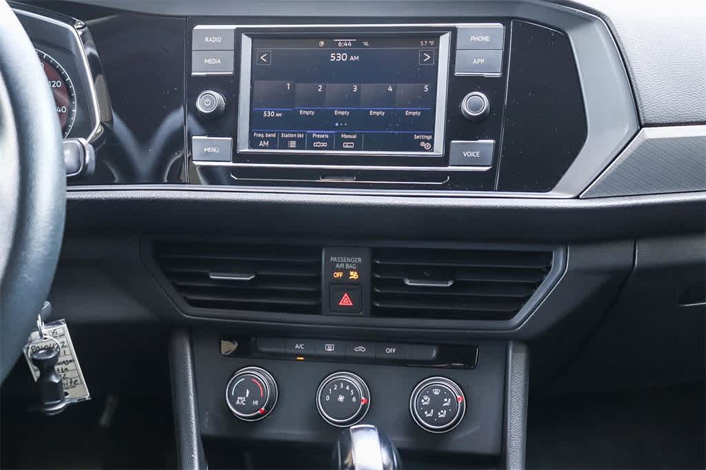 Thumbnail: 2021 Volkswagen Jetta - 13