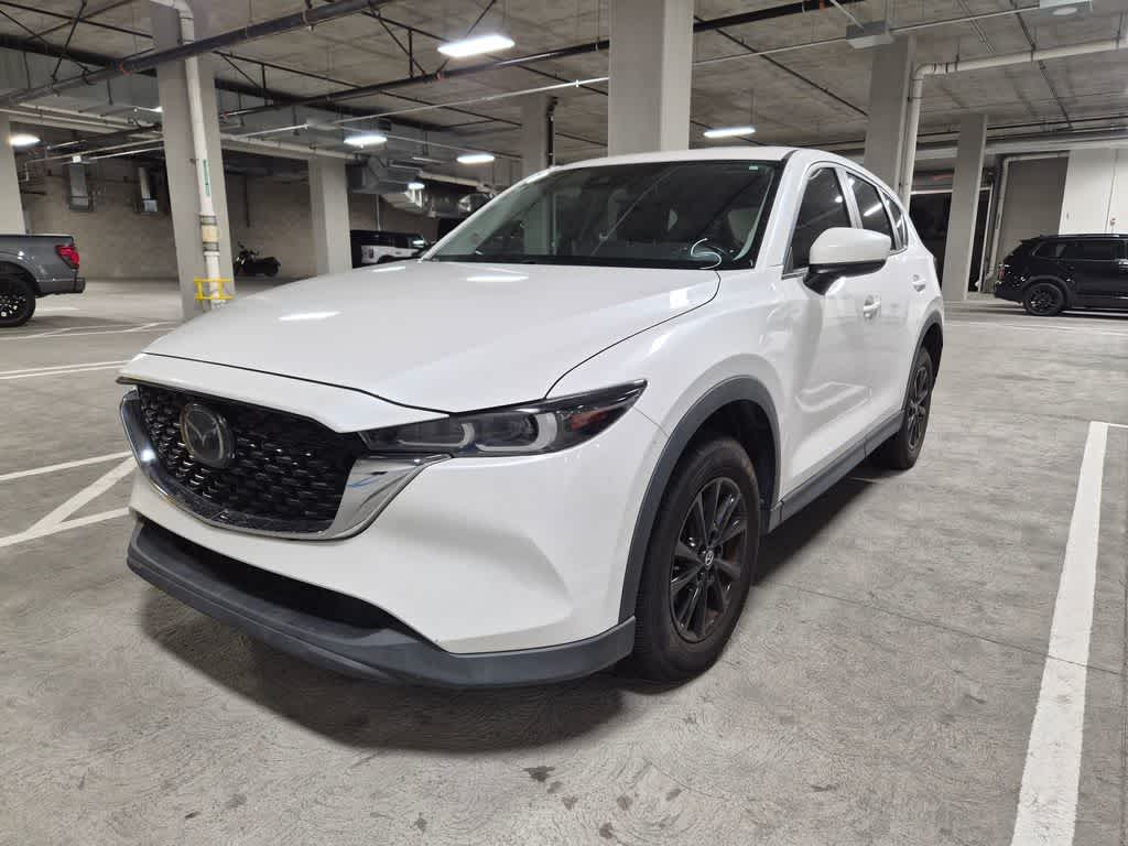 2022 Mazda CX-5 S Preferred package Auto AWD's photo