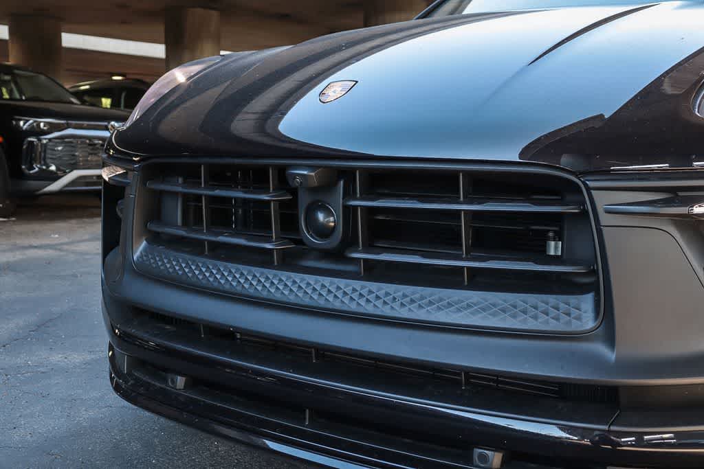 Thumbnail: 2024 Porsche Macan - 5