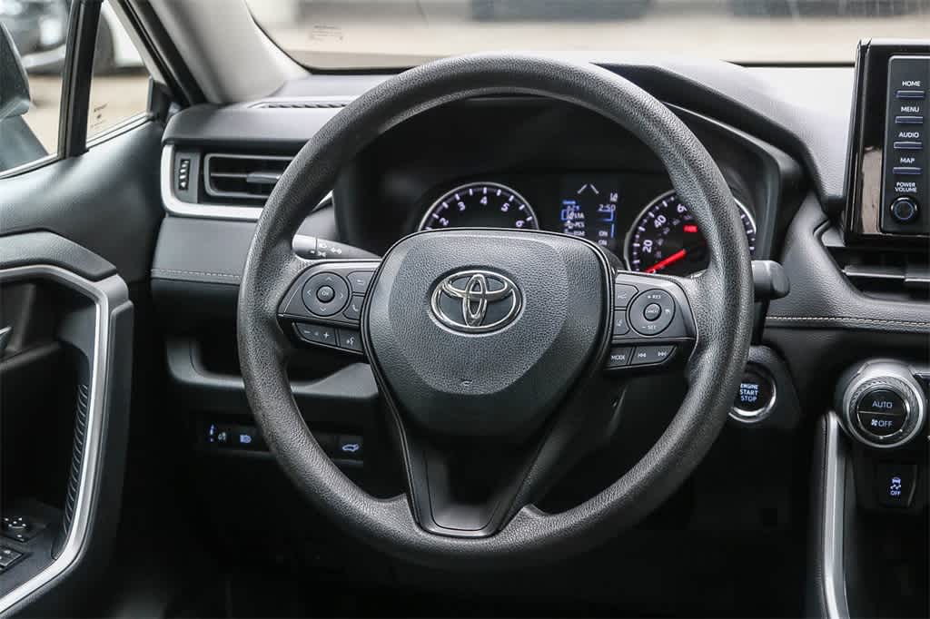 2022 Toyota RAV4 XLE 15