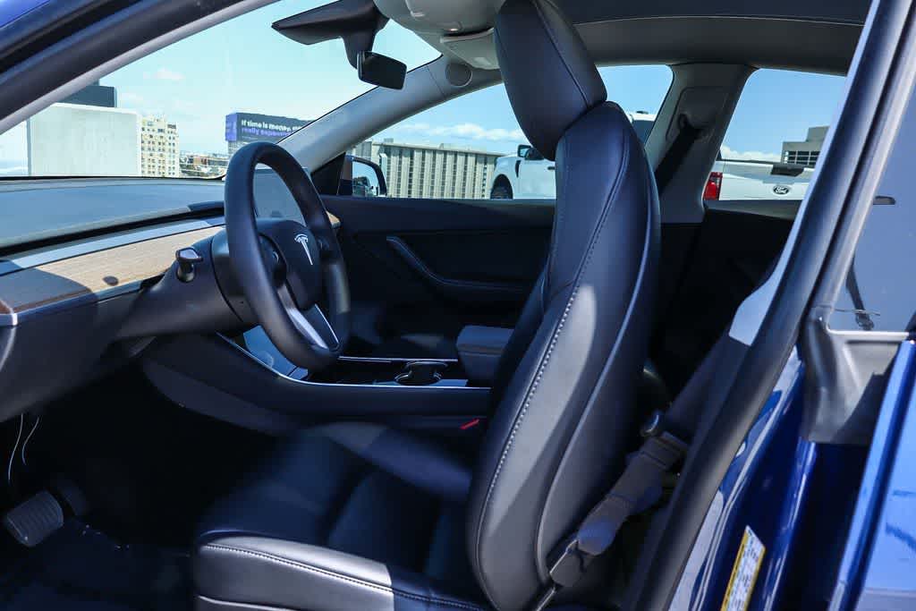 Thumbnail: 2021 Tesla Model Y - 16