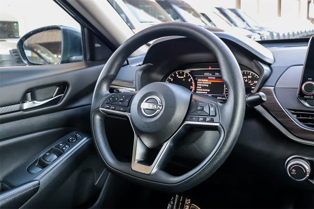 Thumbnail: 2024 Nissan Altima - 16