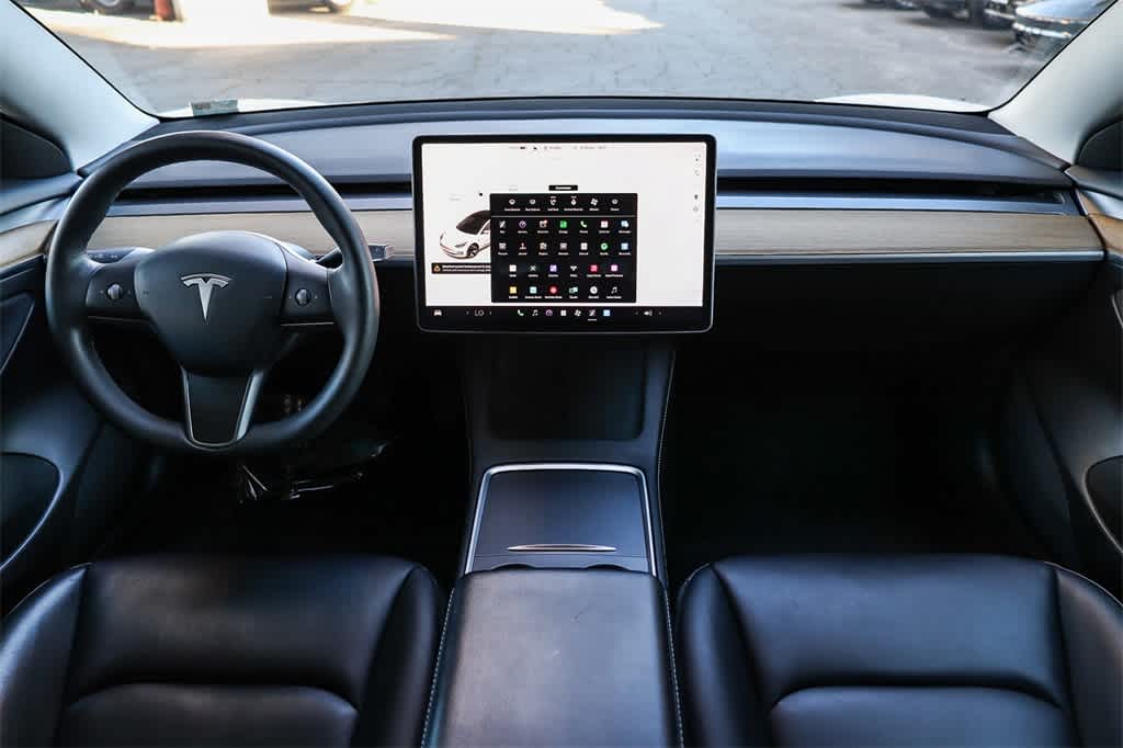 Thumbnail: 2021 Tesla Model 3 - 12